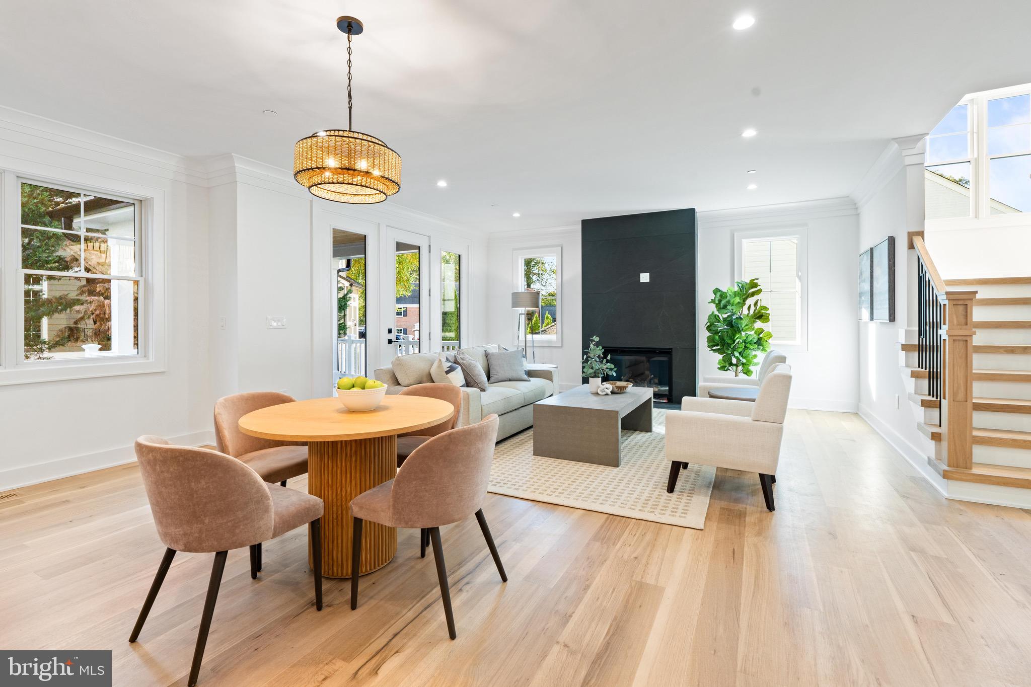 4508 DELMONT LANE