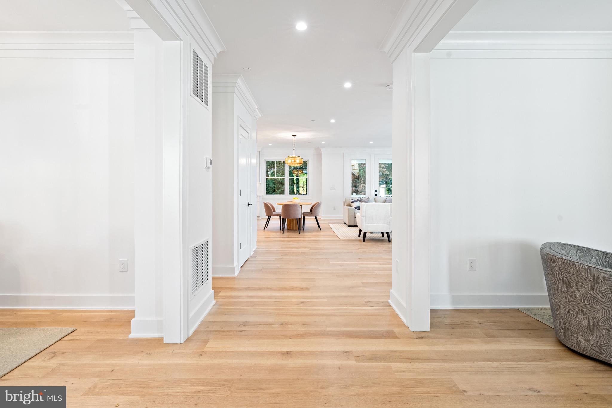 4508 DELMONT LANE