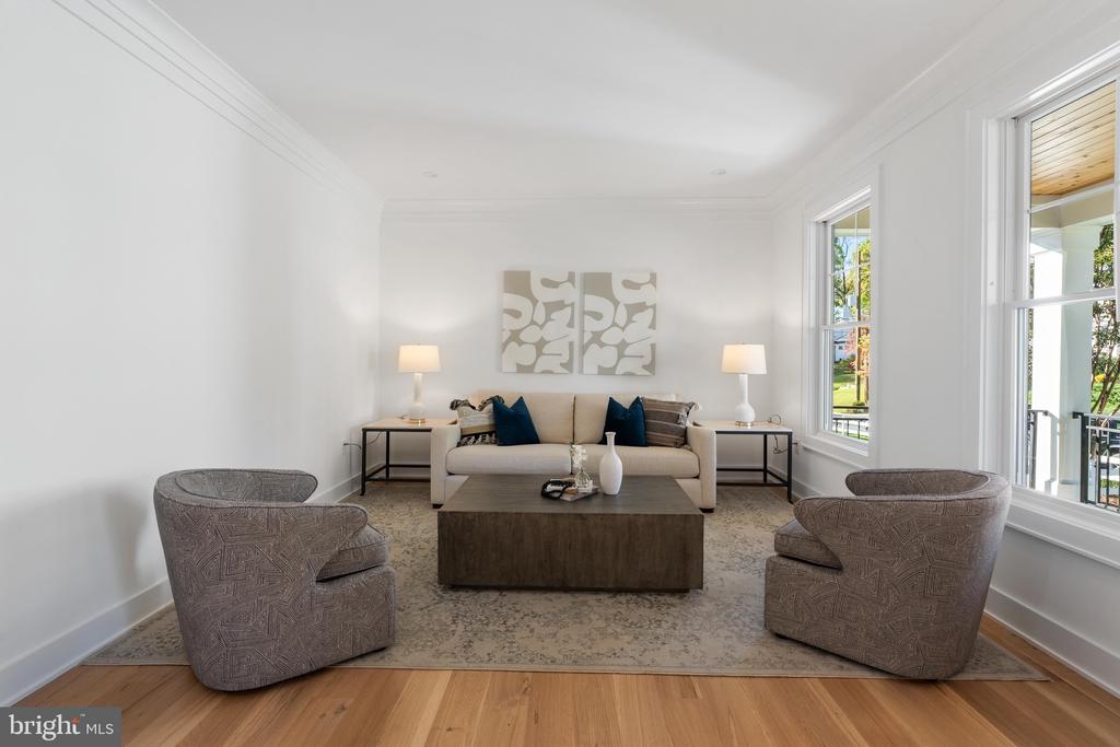 4508 DELMONT LANE