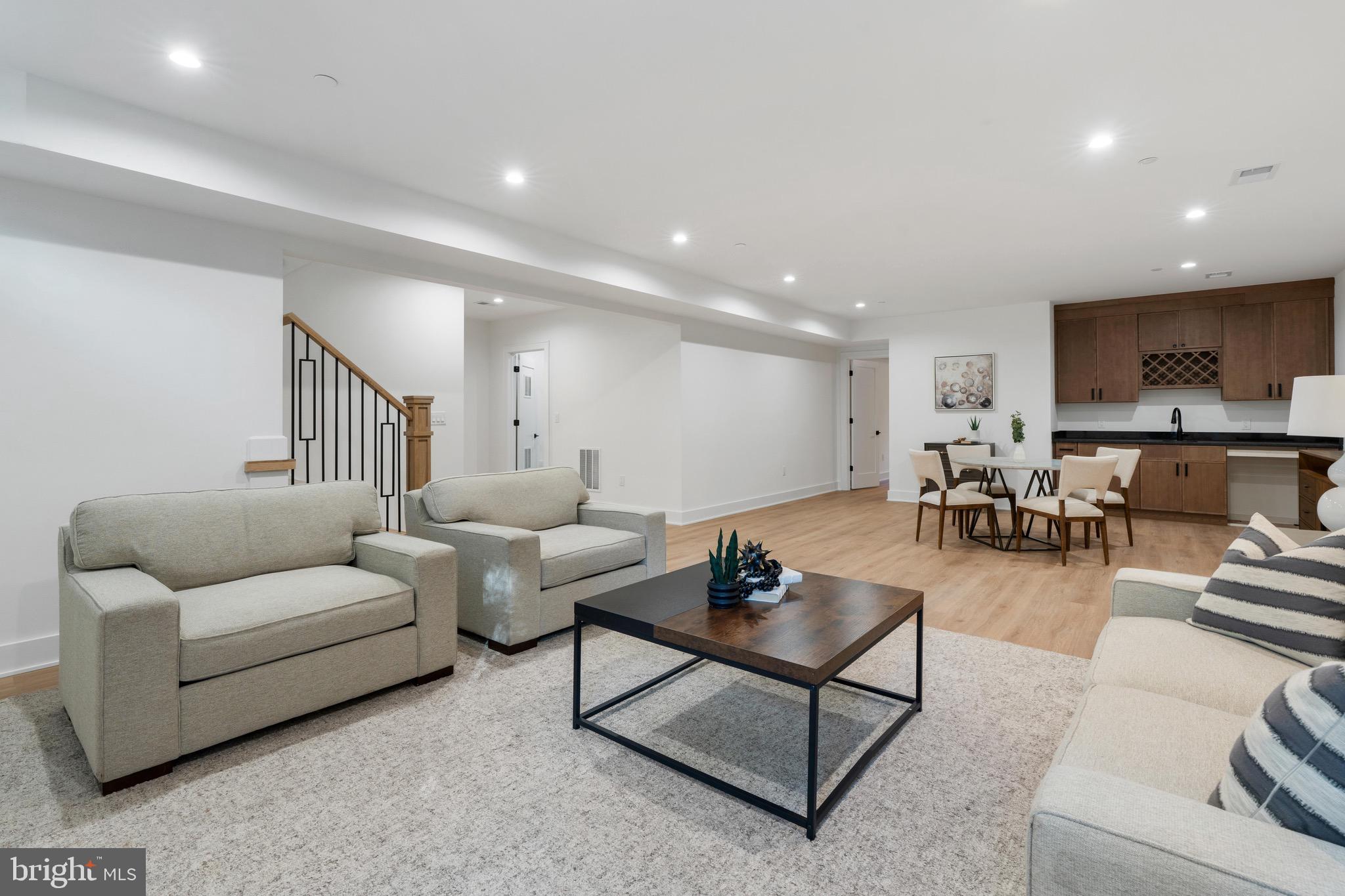 4508 DELMONT LANE