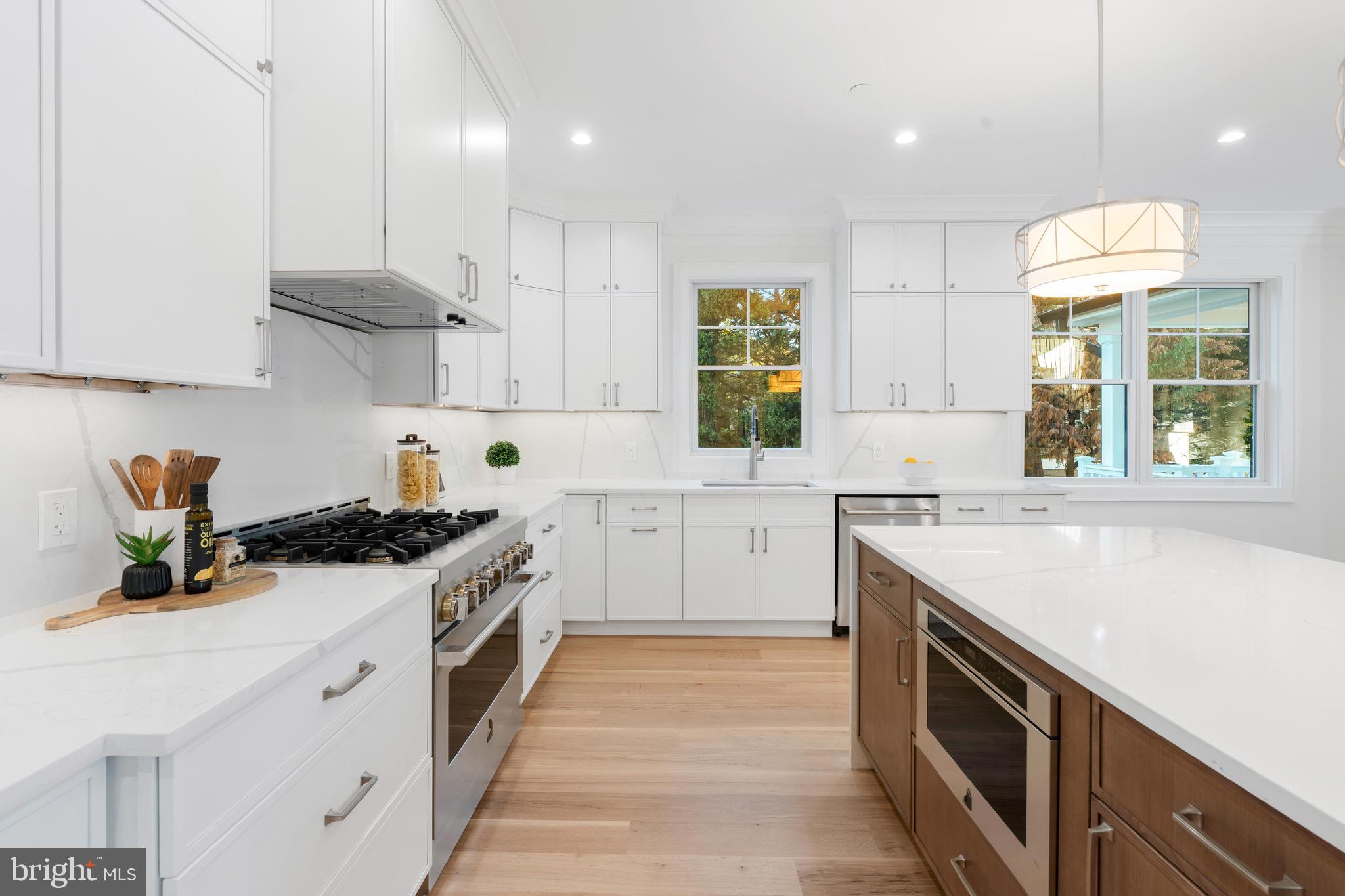 4508 DELMONT LANE
