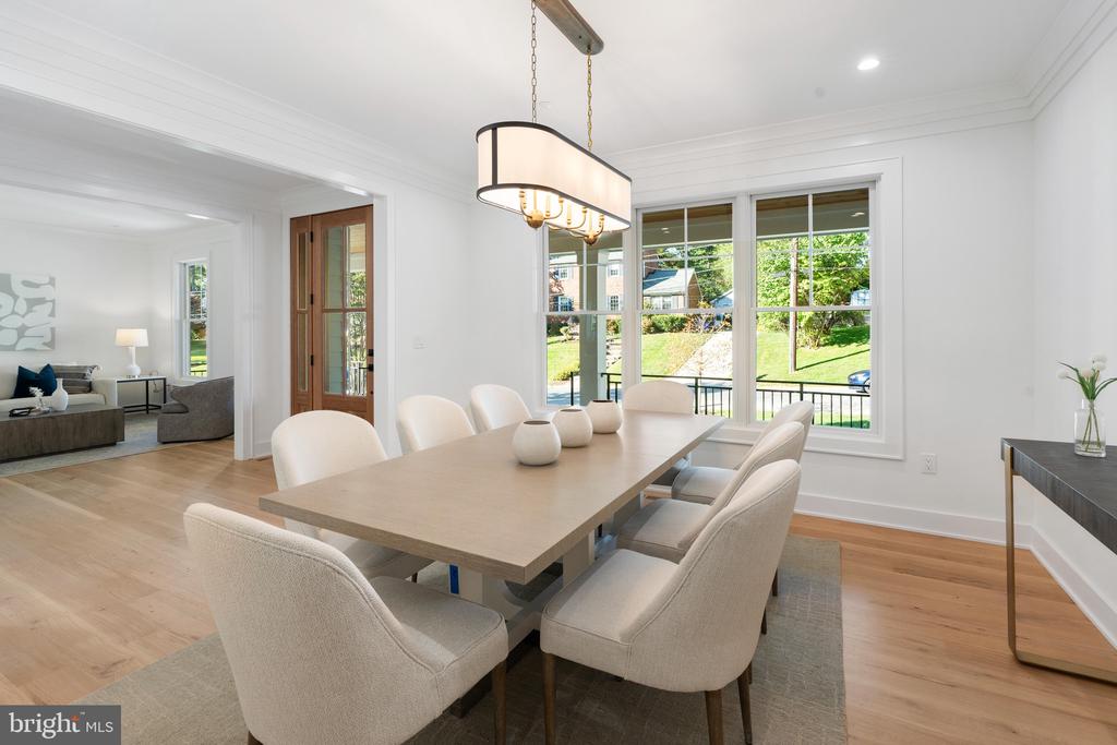 4508 DELMONT LANE