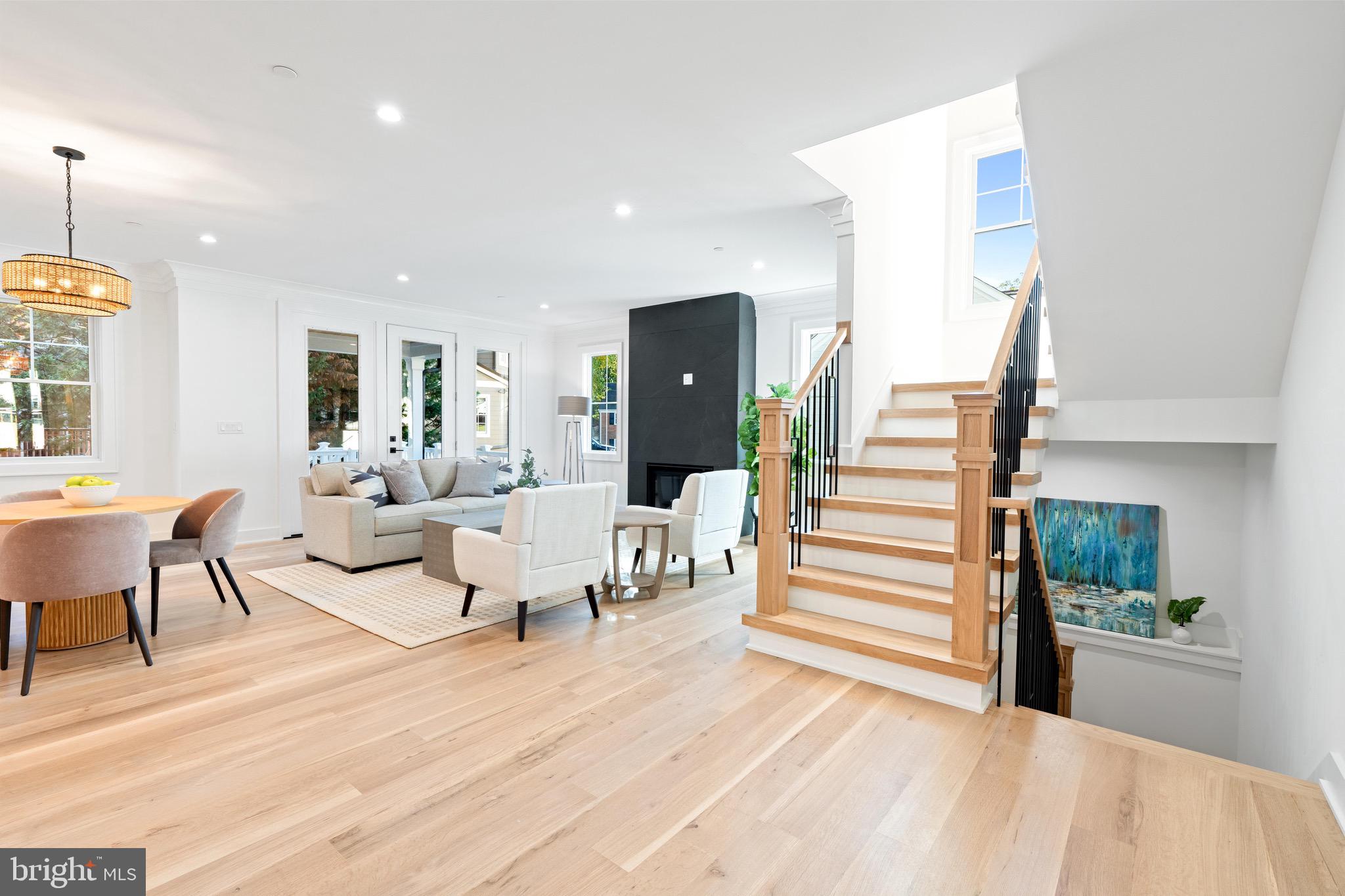 4508 DELMONT LANE