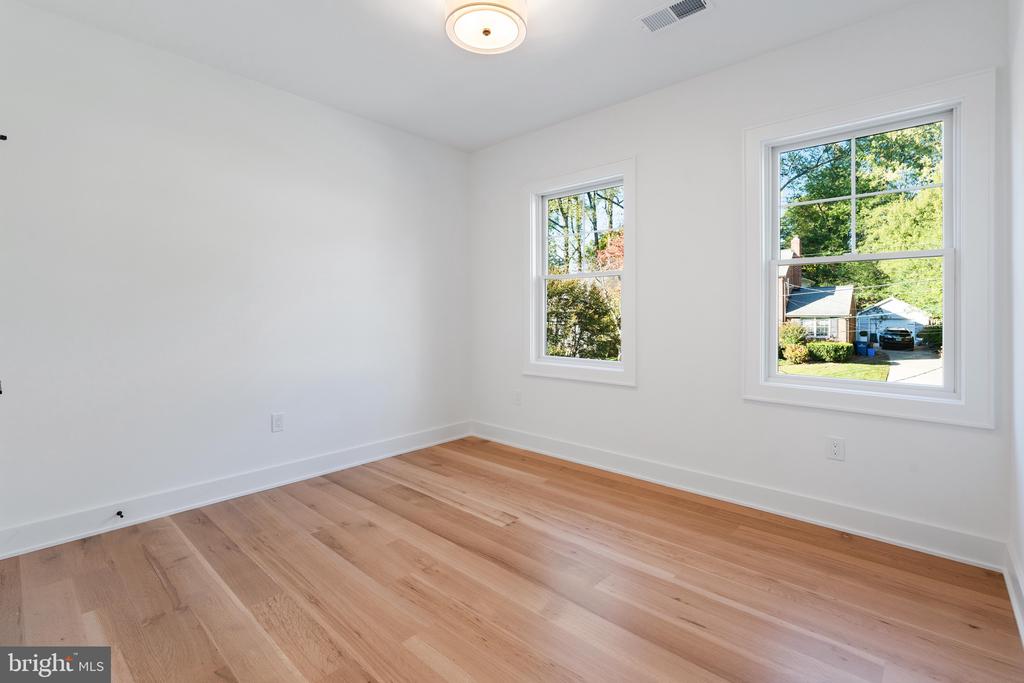 4508 DELMONT LANE