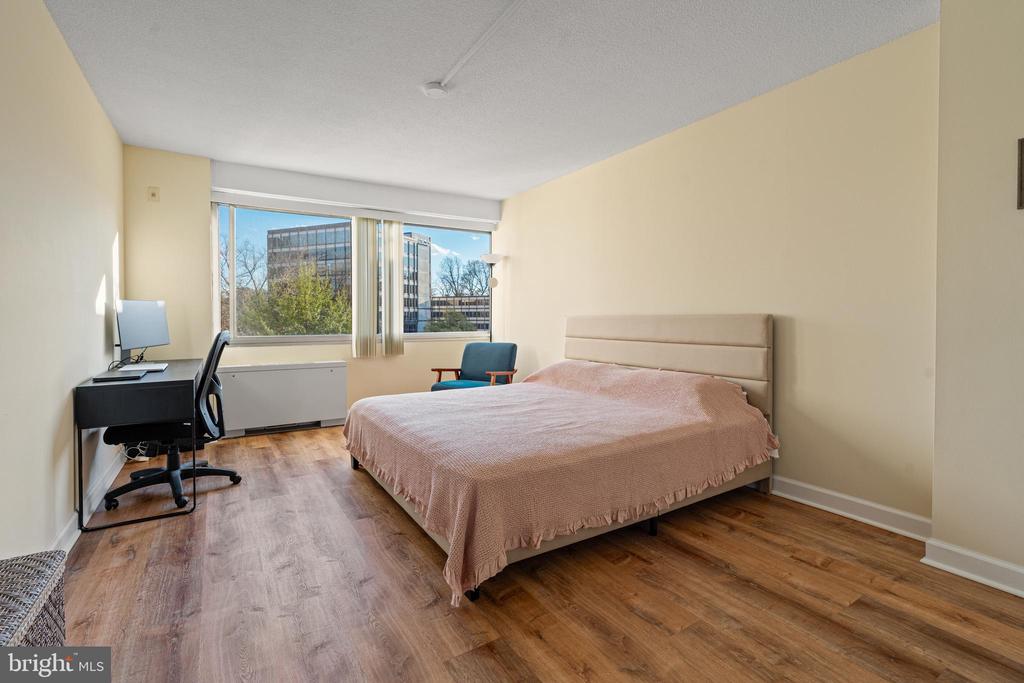 4515 WILLARD AVENUE 606S