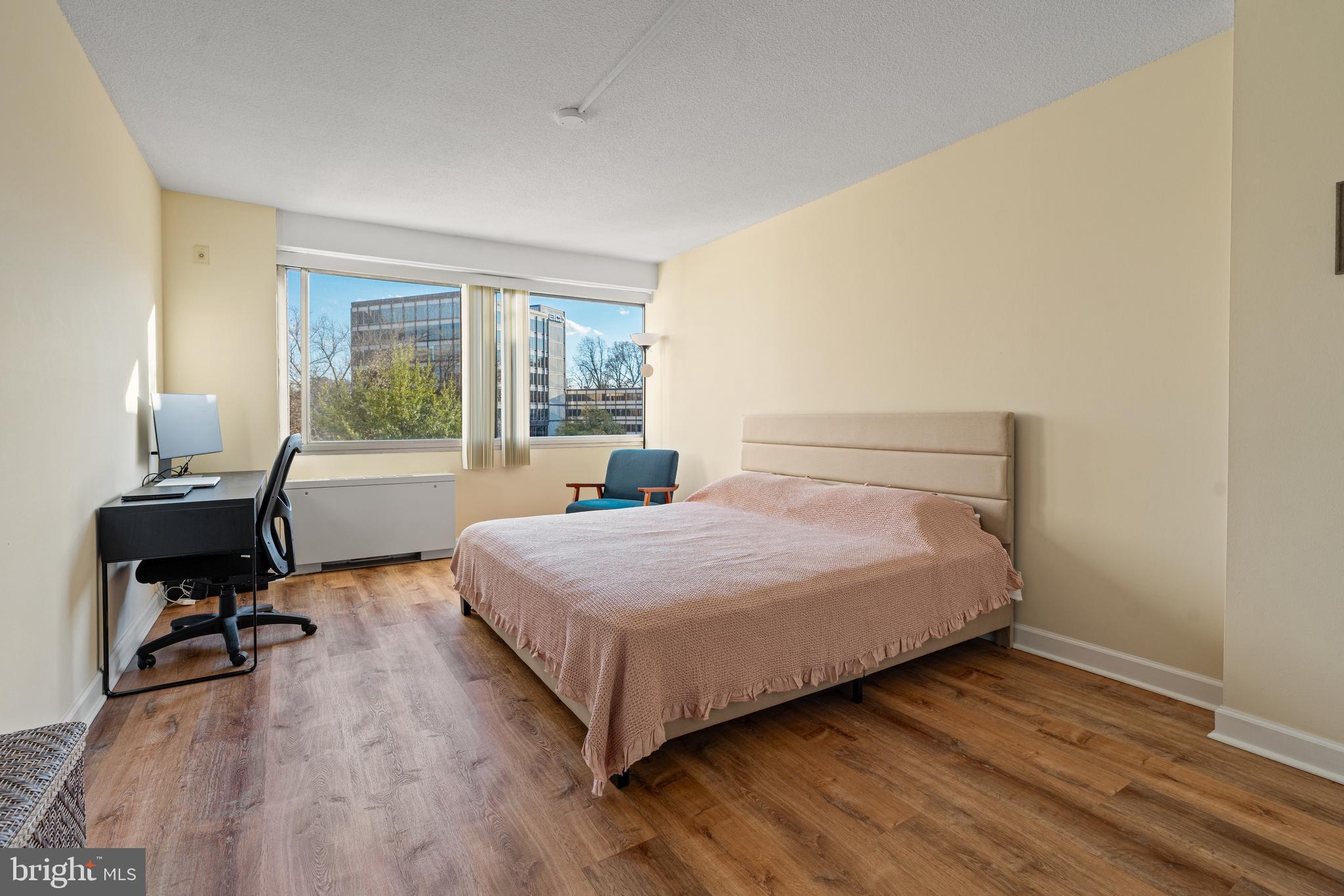 4515 WILLARD AVENUE 606S