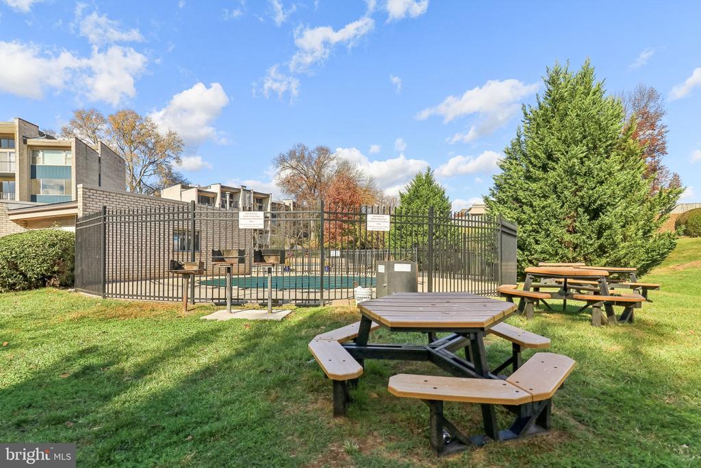2511 BALTIMORE ROAD