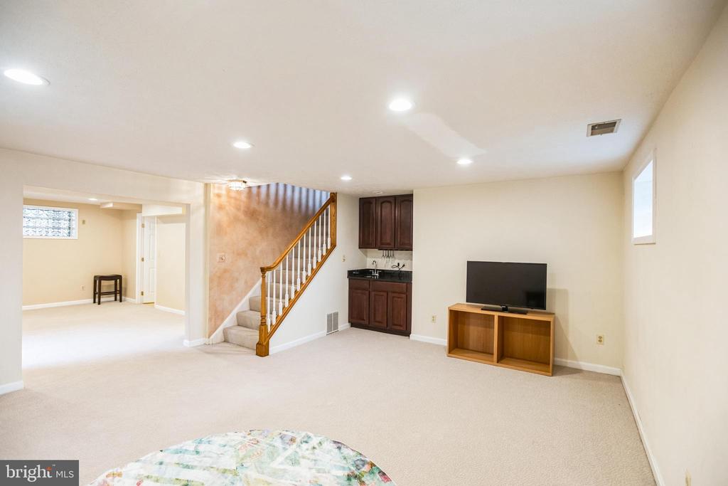 3709 JOHN CARROLL DRIVE
