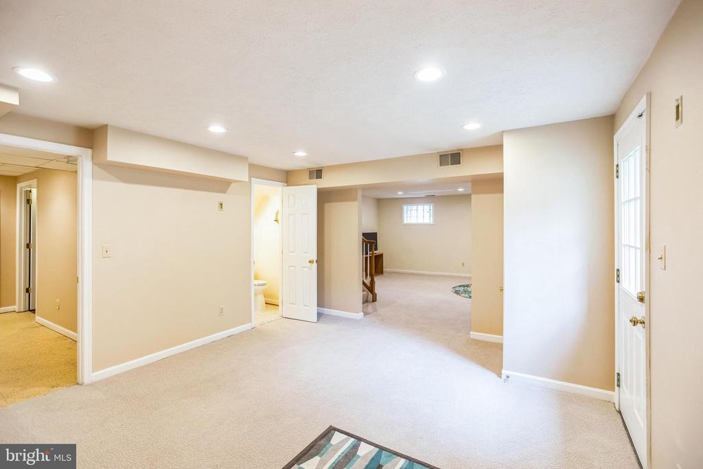 3709 JOHN CARROLL DRIVE