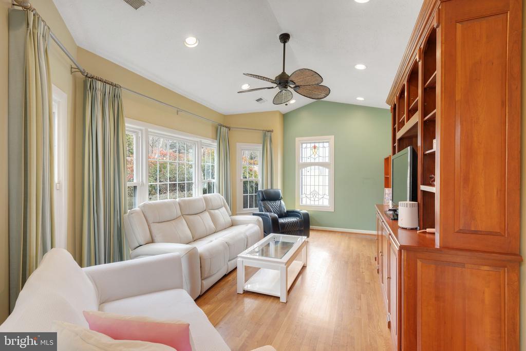3709 JOHN CARROLL DRIVE