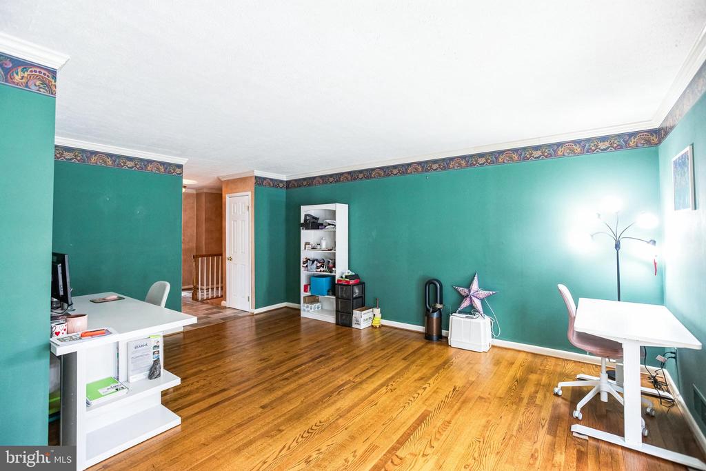 3709 JOHN CARROLL DRIVE