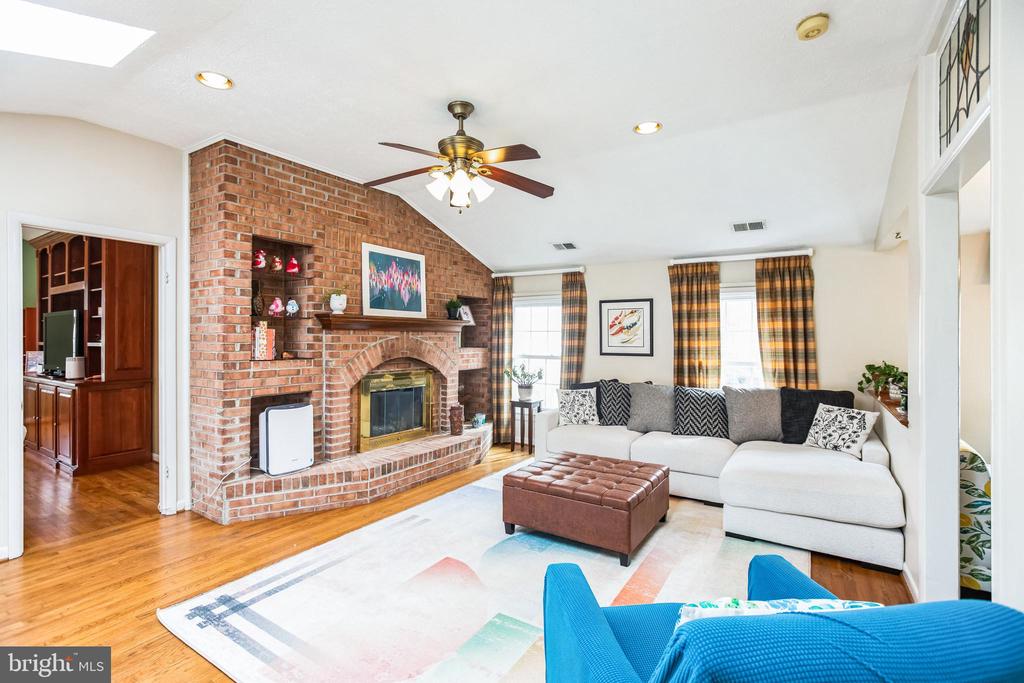3709 JOHN CARROLL DRIVE