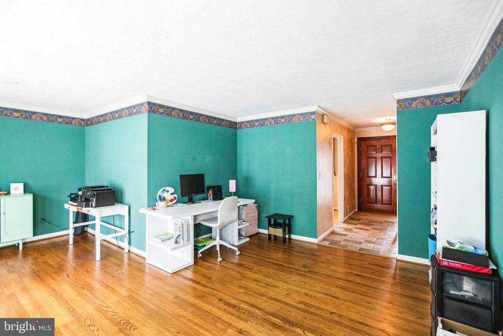 3709 JOHN CARROLL DRIVE