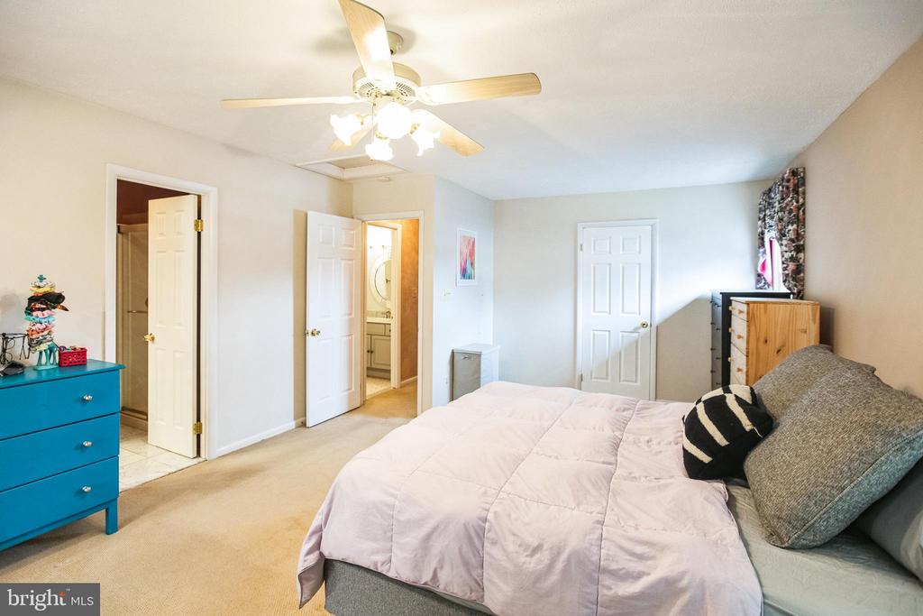 3709 JOHN CARROLL DRIVE