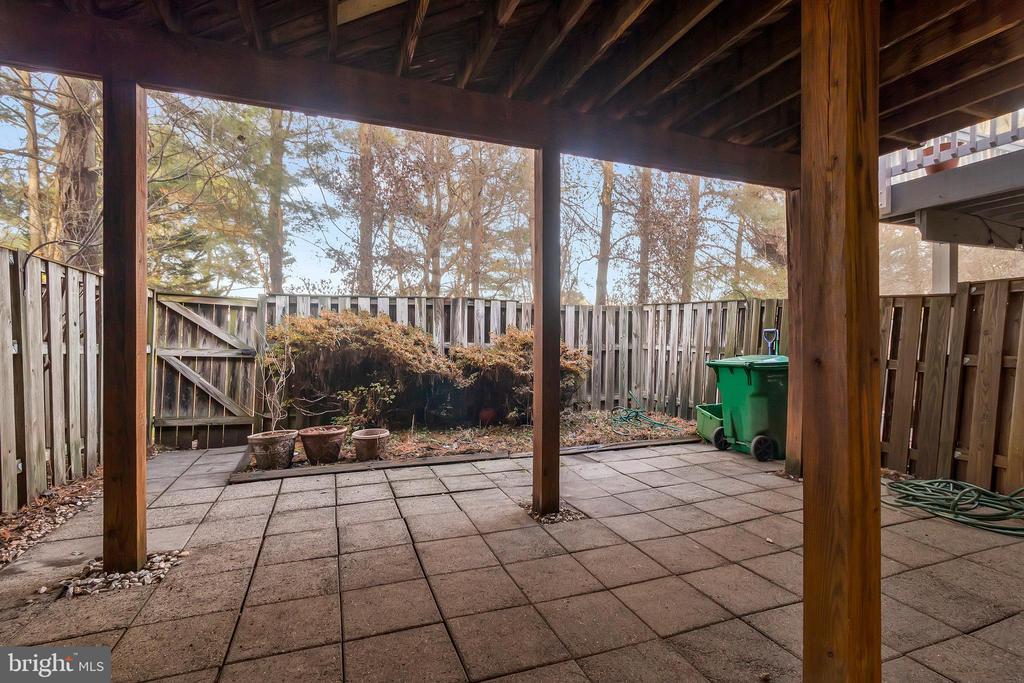 205 Longpoint Way