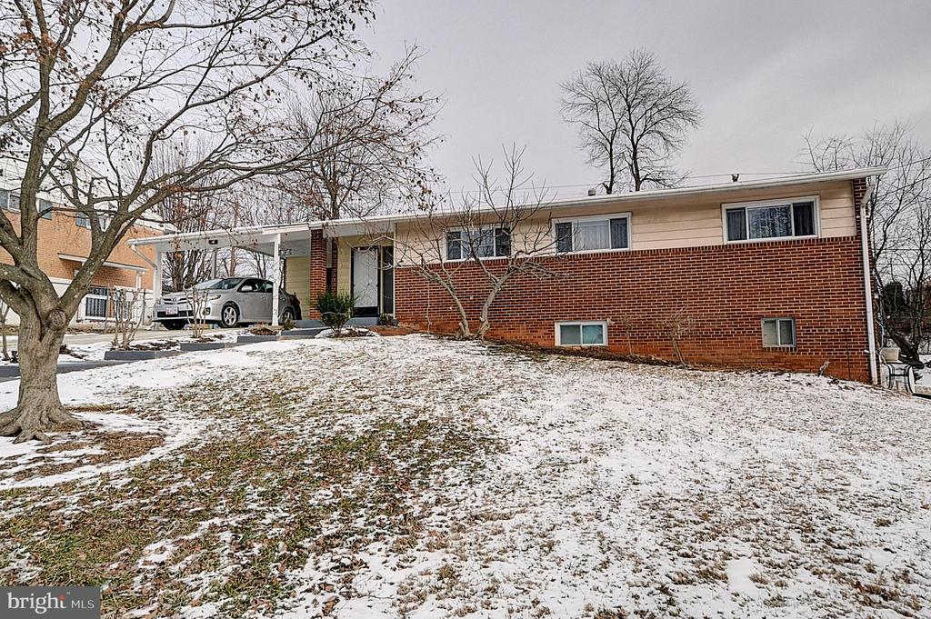 14017 London Ln