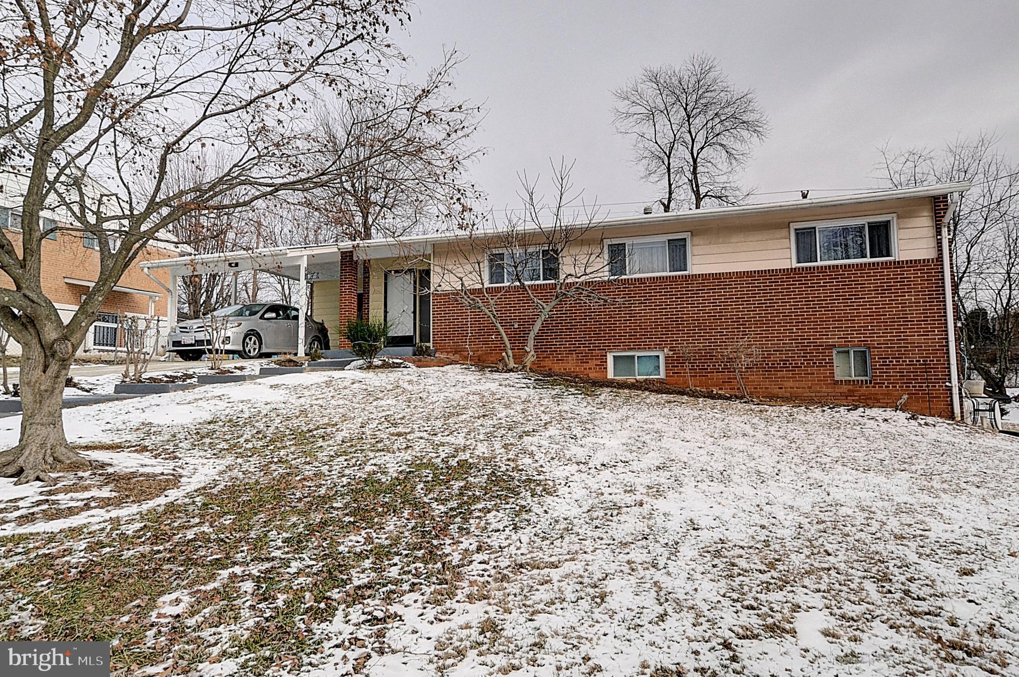 14017 London Ln