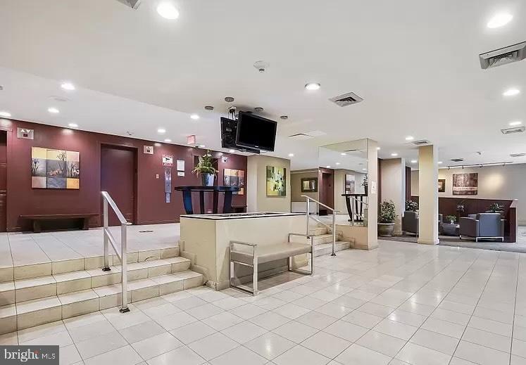 7333 New Hampshire Ave #1001