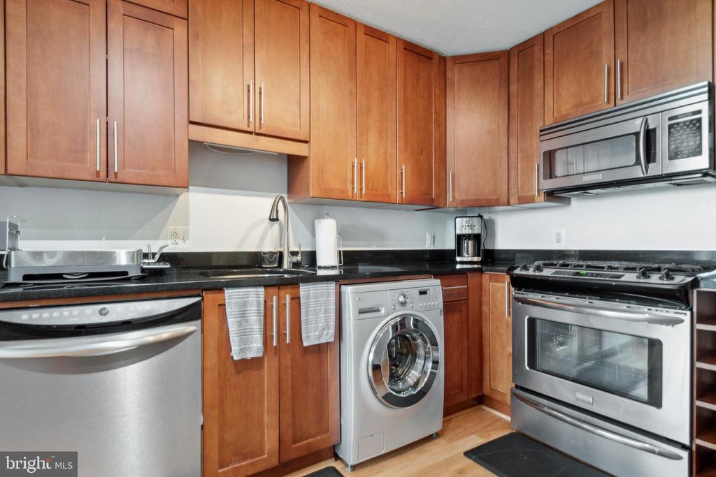 7333 New Hampshire Ave #1001