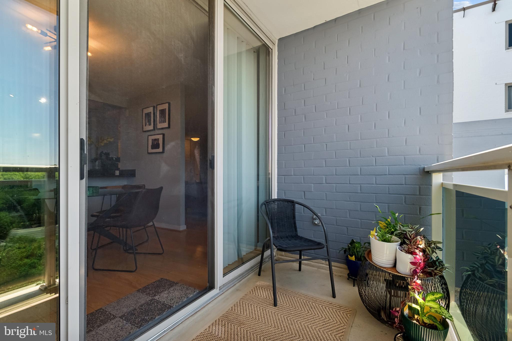 7333 New Hampshire Ave #1001