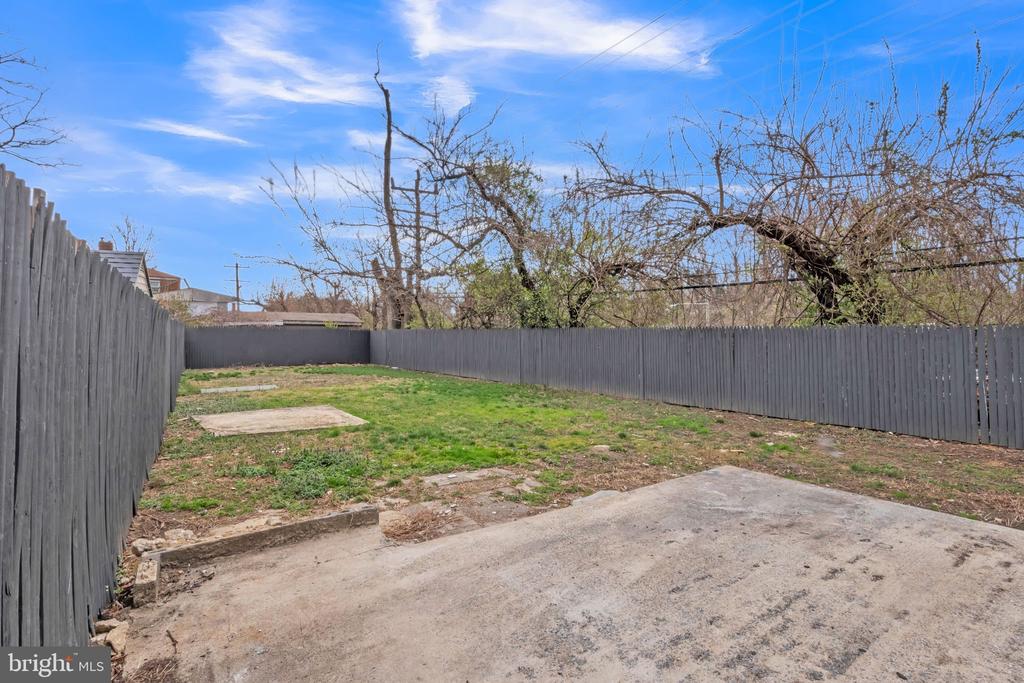11901 DALEWOOD DRIVE