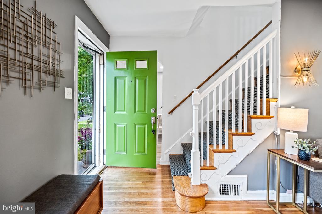 716 AUBURN AVENUE