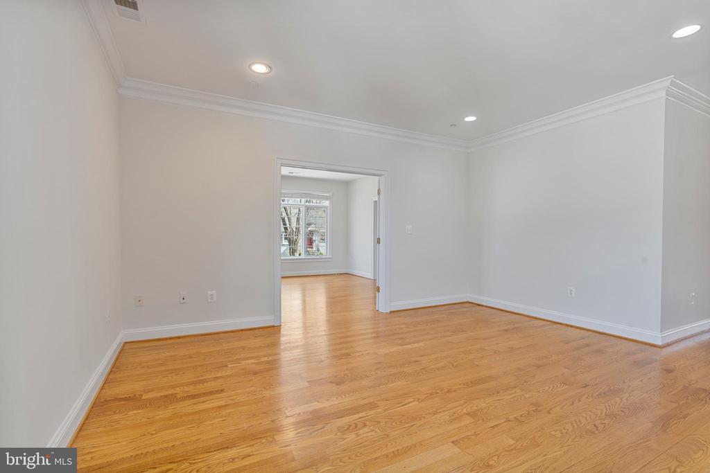 9524 MILSTEAD DRIVE