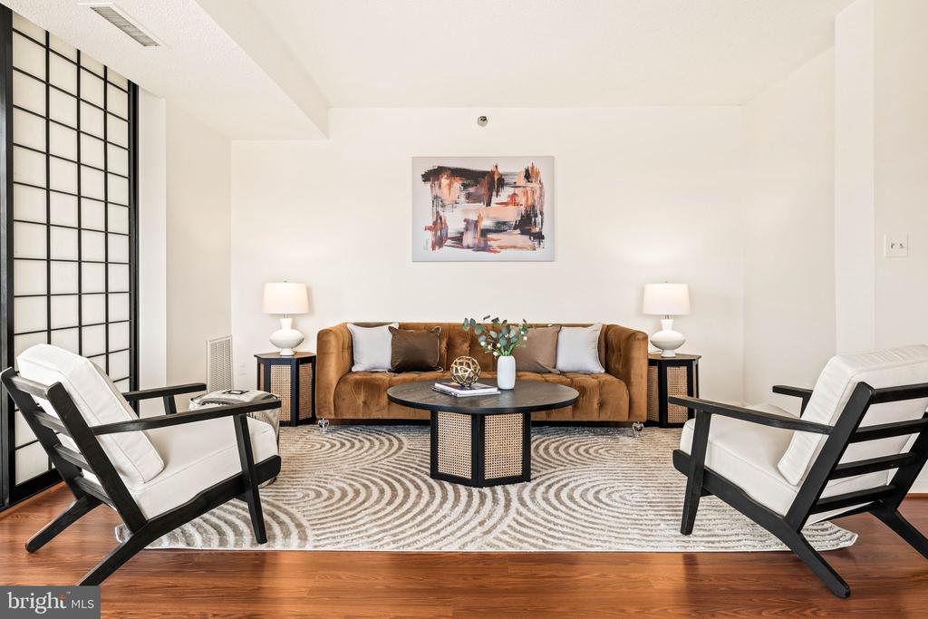5802 NICHOLSON LANE Unit: 2-502