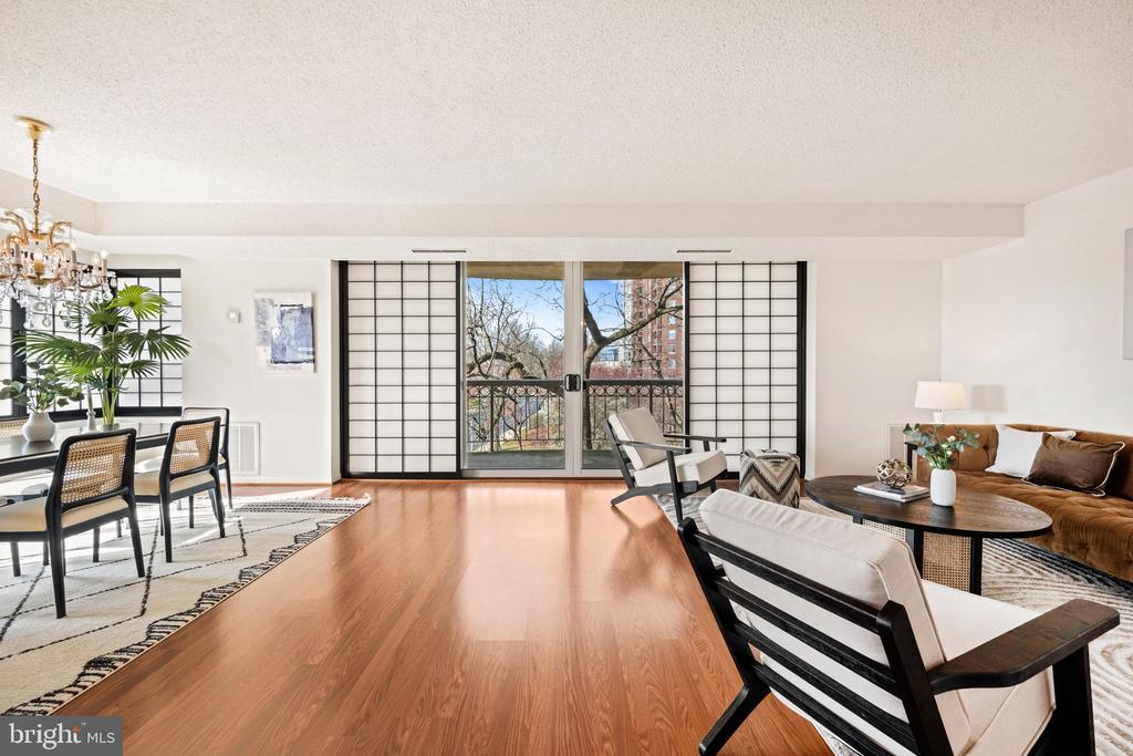 5802 NICHOLSON LANE Unit: 2-502