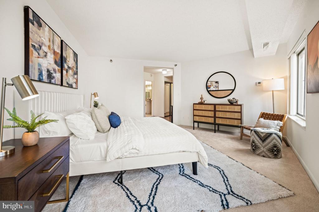 5802 NICHOLSON LANE Unit: 2-502