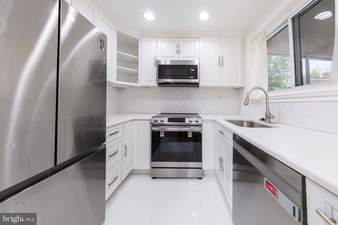 12112 Atherton Dr