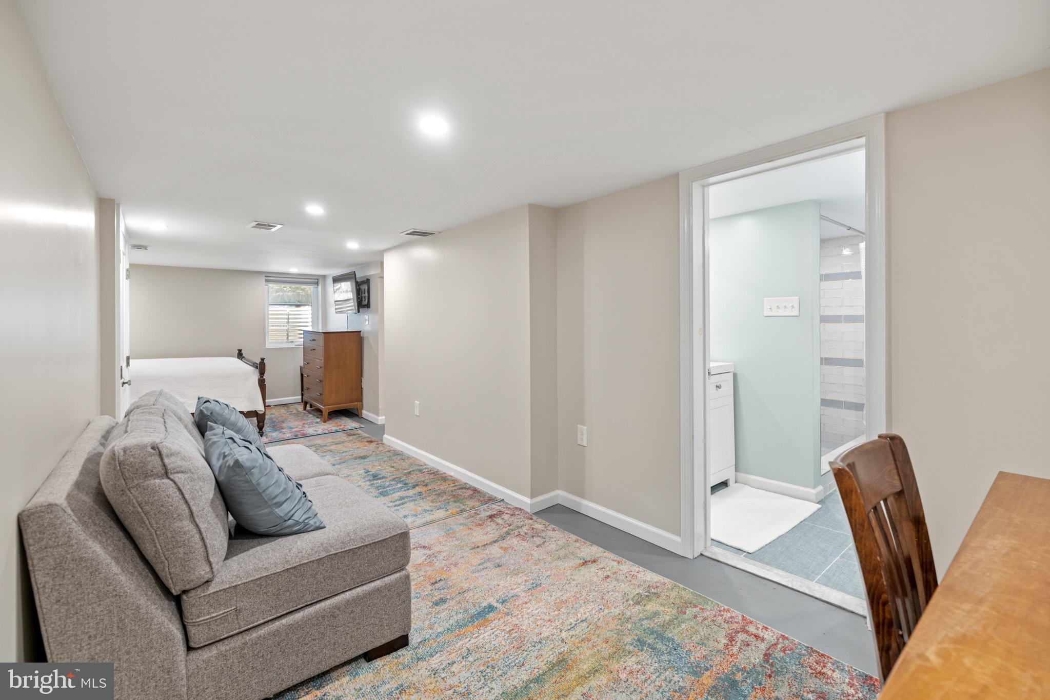 116 SHERMAN AVENUE