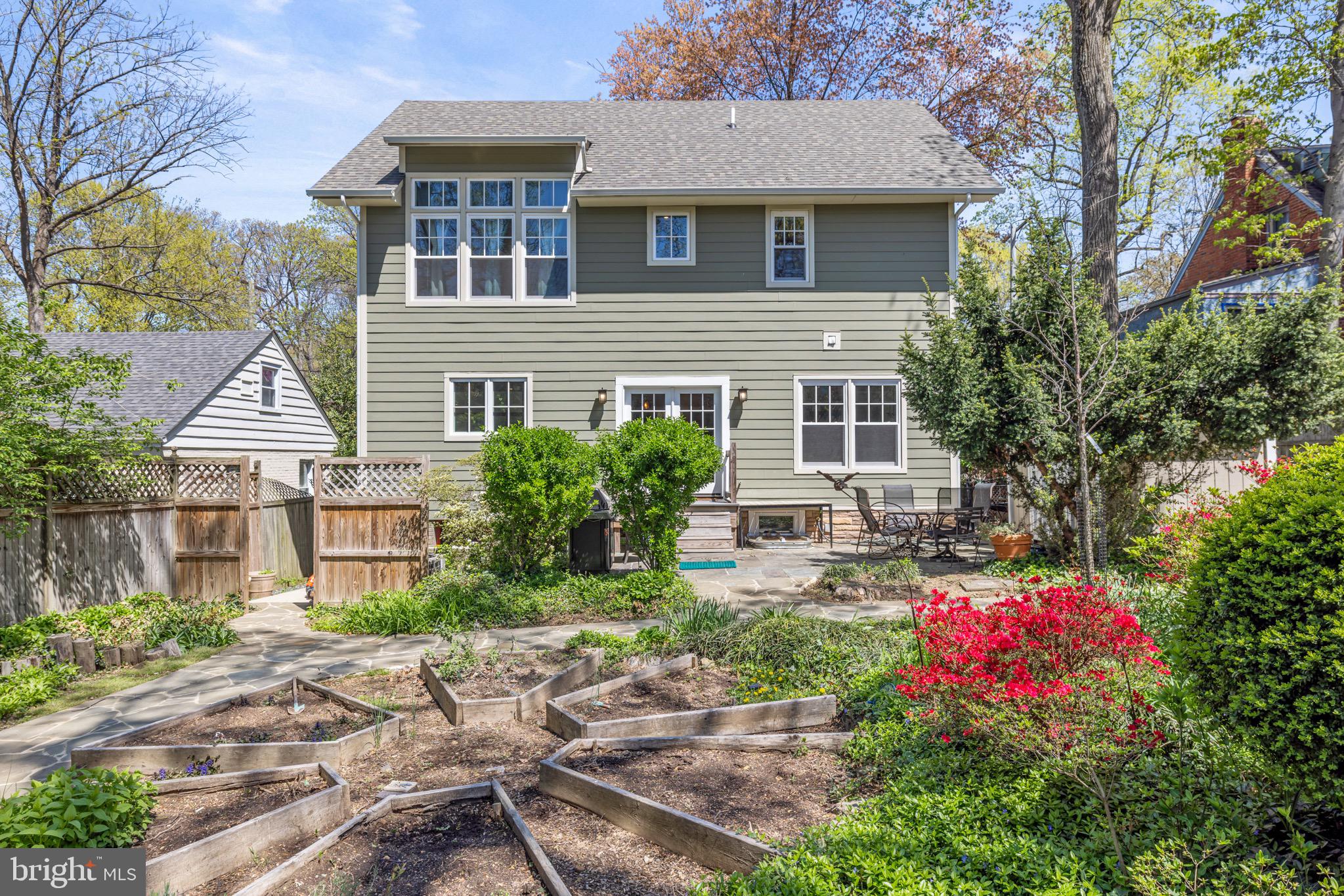 116 SHERMAN AVENUE