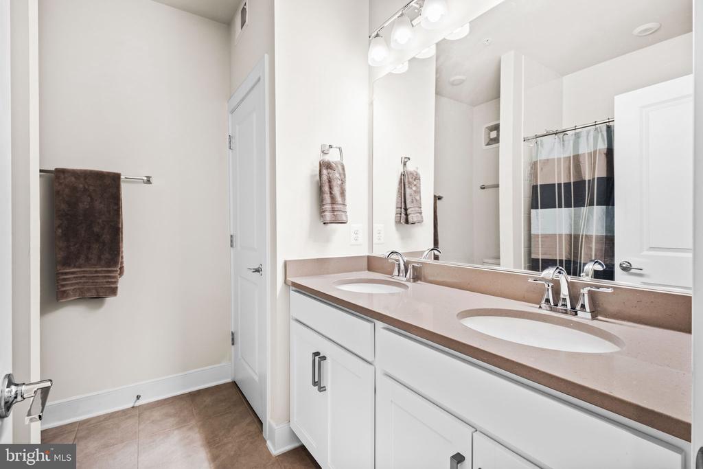 9664 FIELDS ROAD Unit: 9664