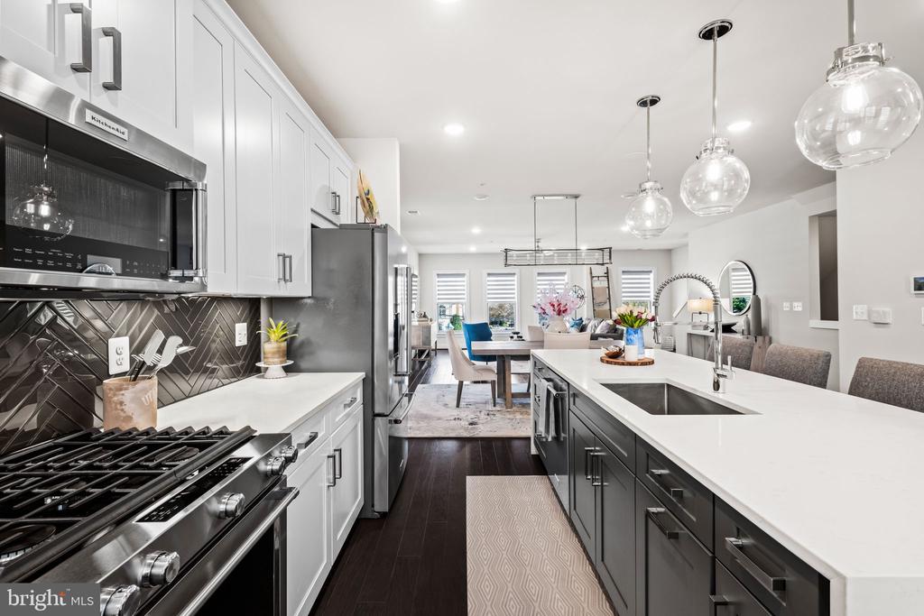 9664 FIELDS ROAD Unit: 9664