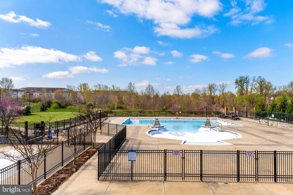 9664 FIELDS ROAD Unit: 9664