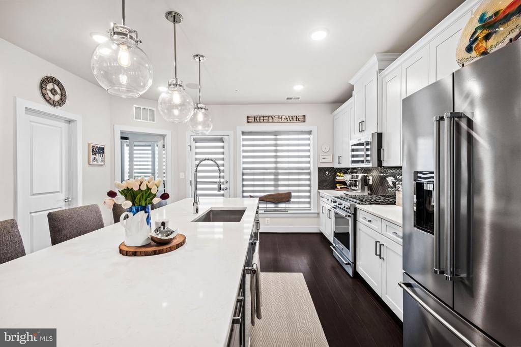 9664 FIELDS ROAD Unit: 9664