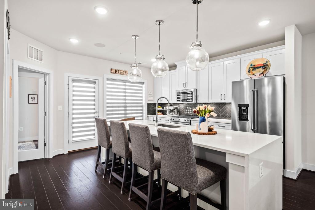 9664 FIELDS ROAD Unit: 9664