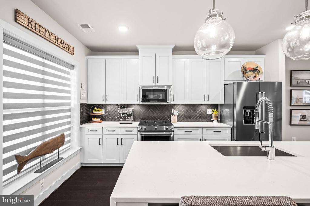 9664 FIELDS ROAD Unit: 9664