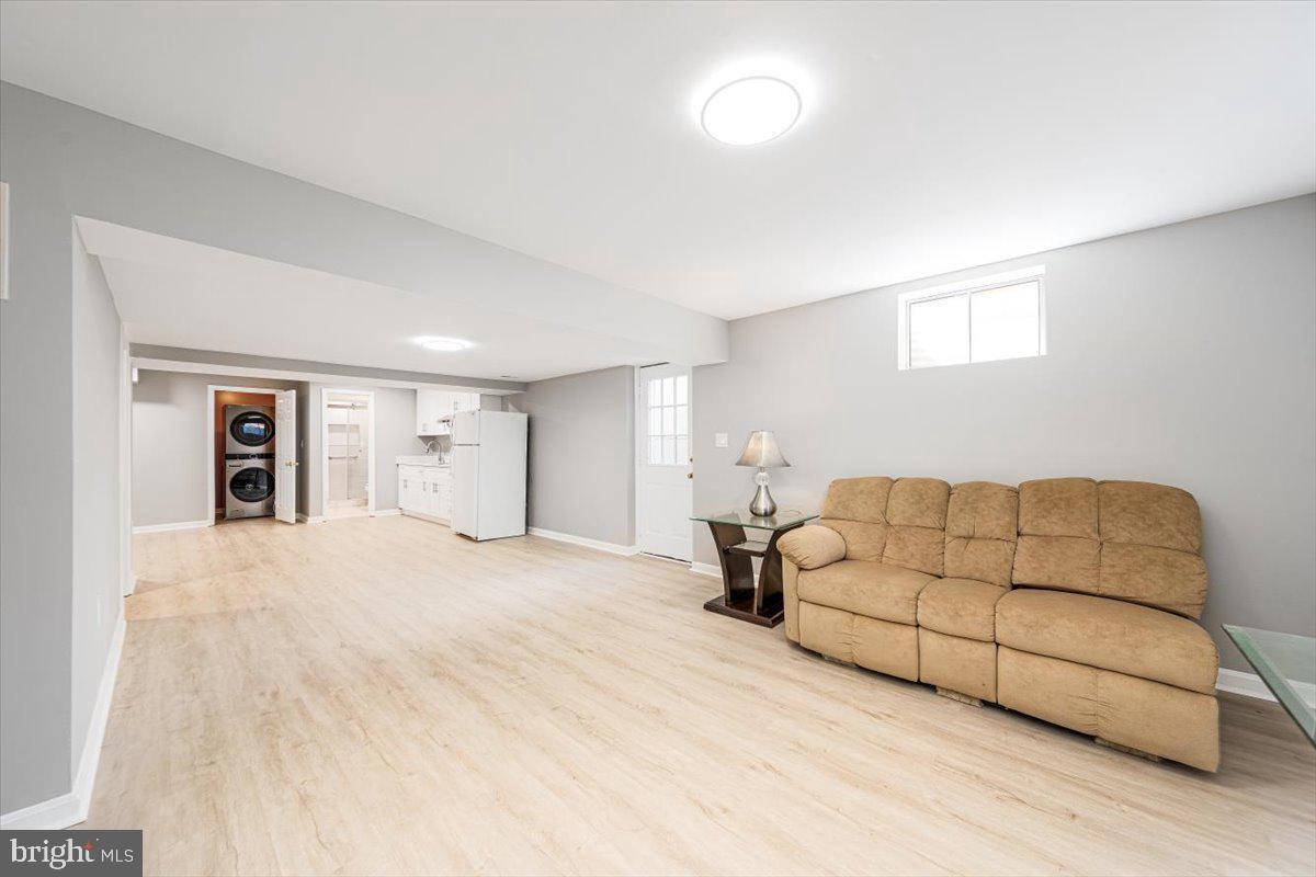 16012 HOWARD LANDING DRIVE