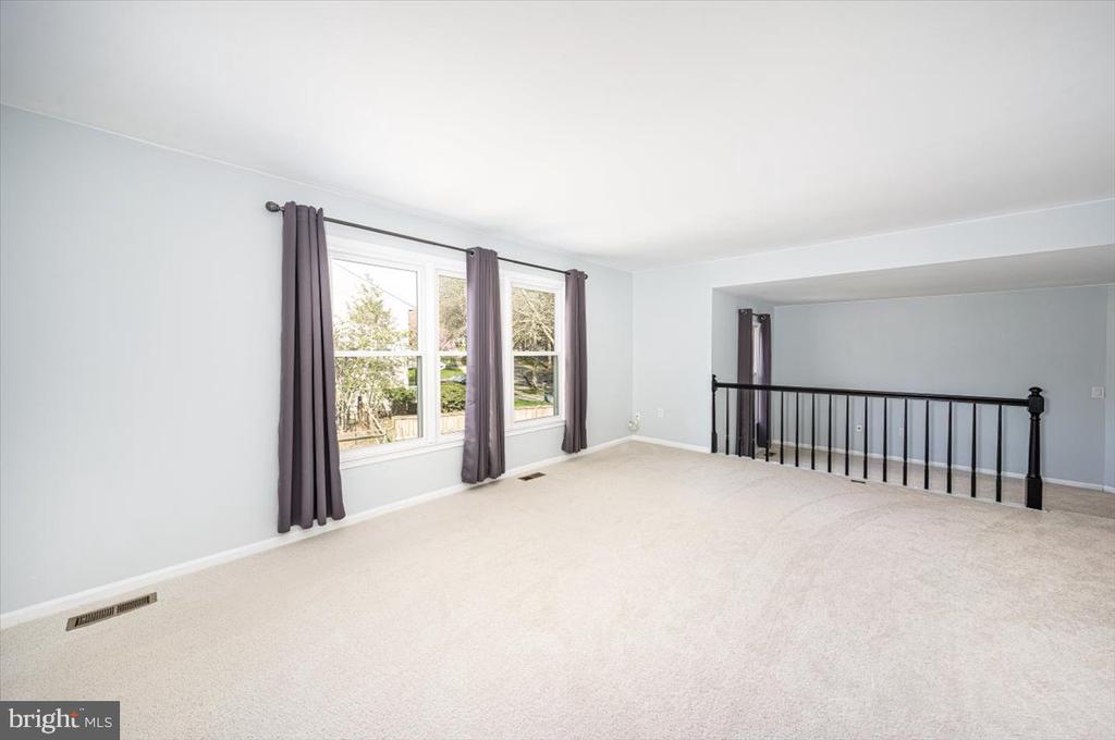 16012 HOWARD LANDING DRIVE
