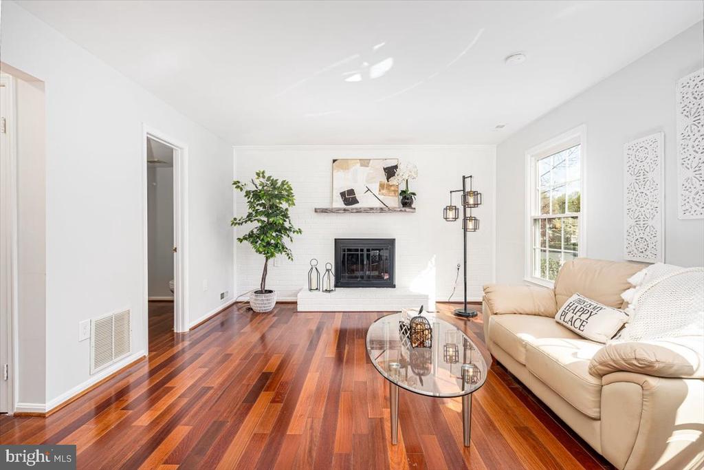 16012 HOWARD LANDING DRIVE