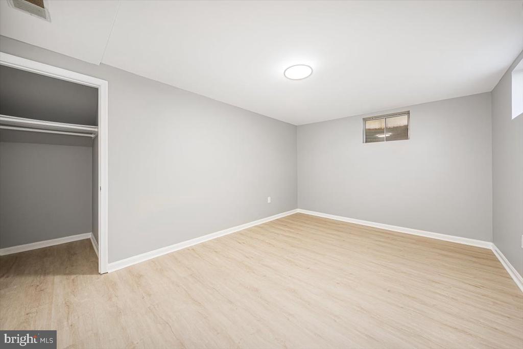 16012 HOWARD LANDING DRIVE