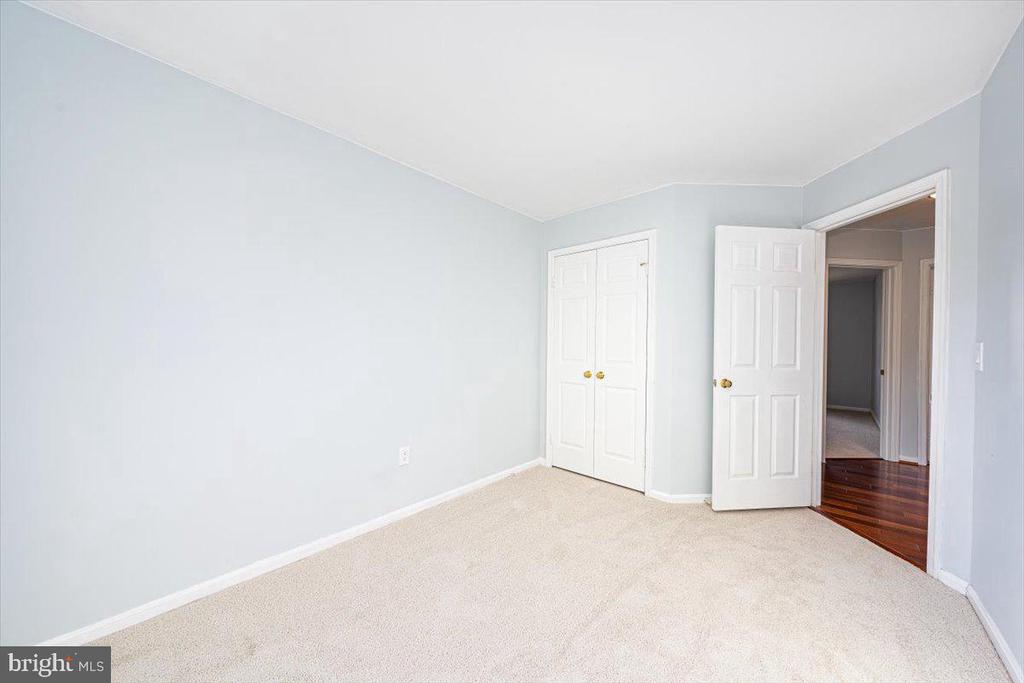 16012 HOWARD LANDING DRIVE