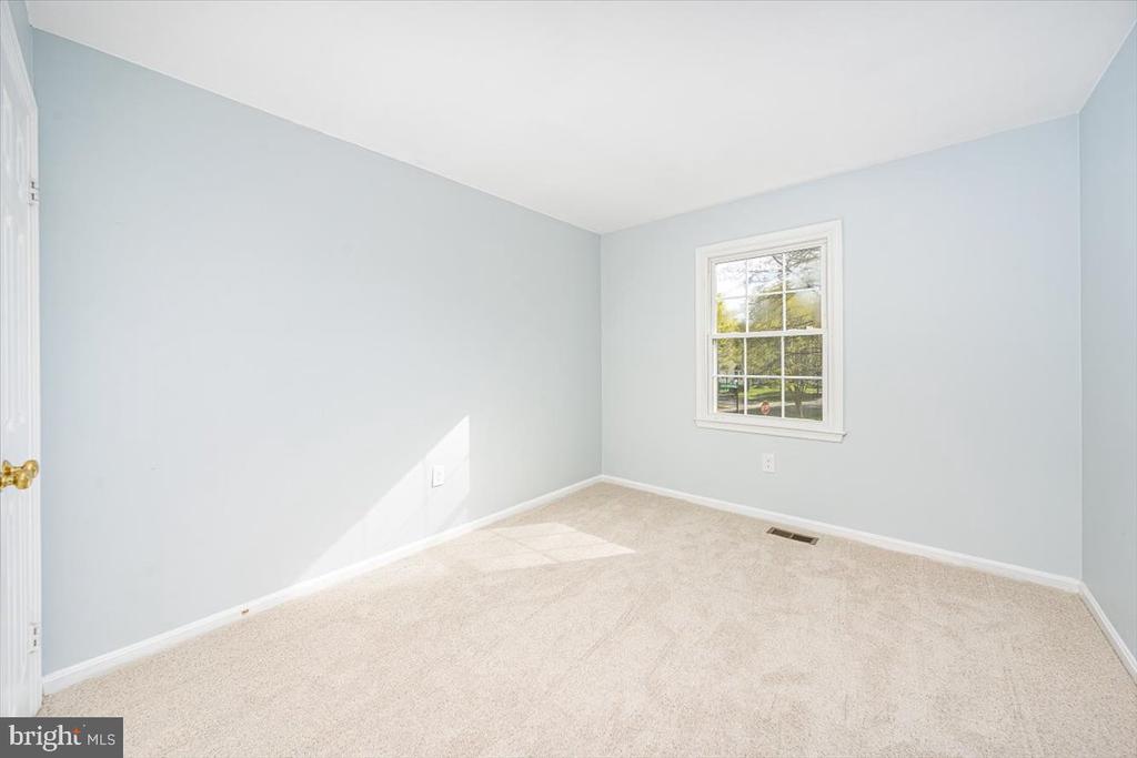 16012 HOWARD LANDING DRIVE