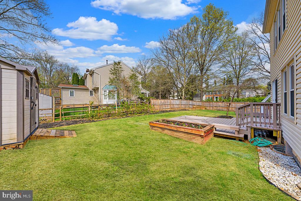 16012 HOWARD LANDING DRIVE