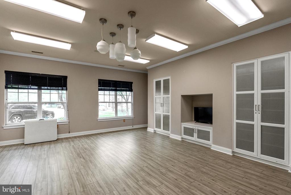 19601 GALWAY BAY CIRCLE 301