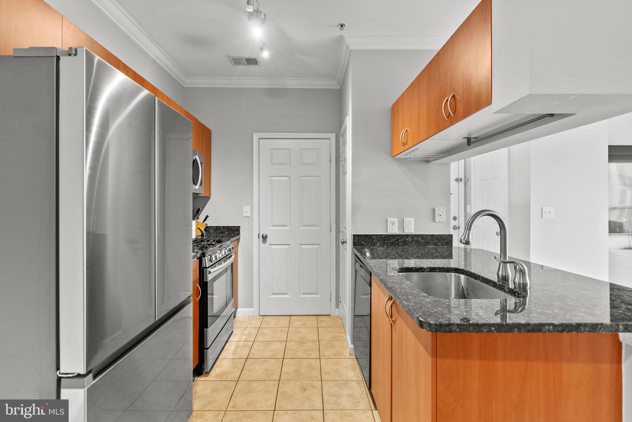 19601 GALWAY BAY CIRCLE 301