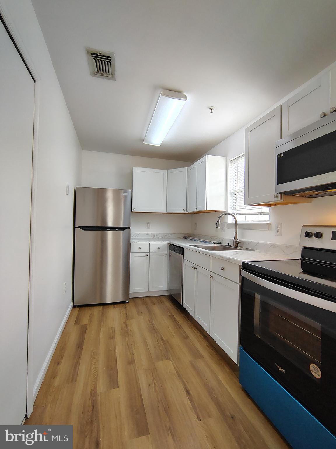 20005 DUNSTABLE CIRCLE 103-24