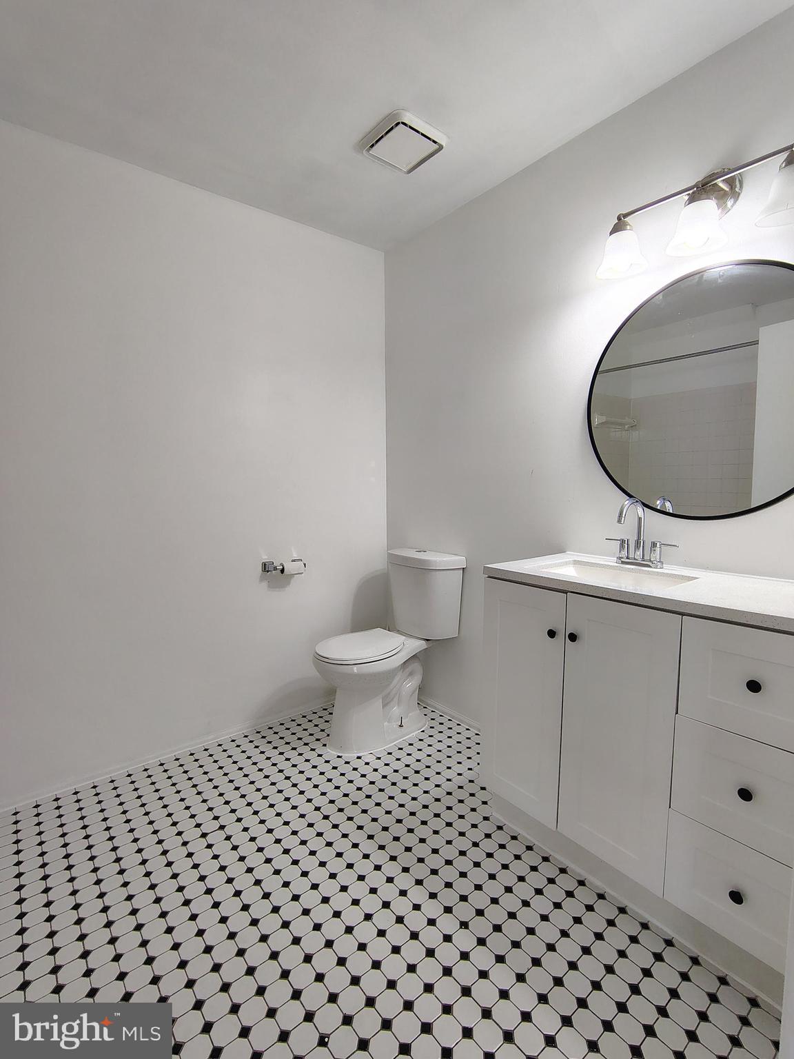 20005 DUNSTABLE CIRCLE 103-24